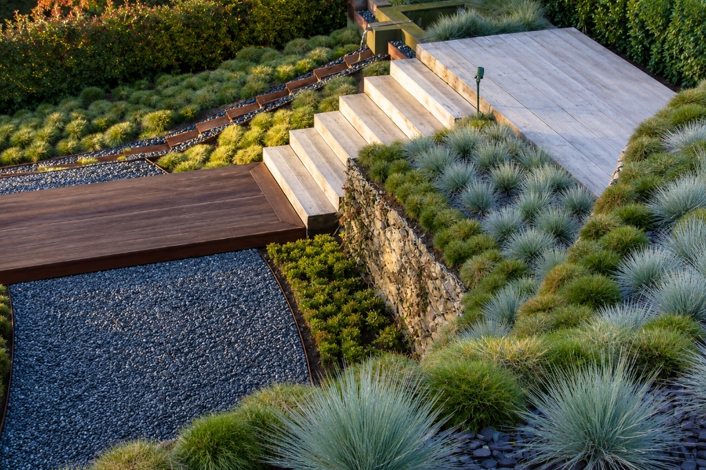Jardín moderno de diseño paisajístico premium